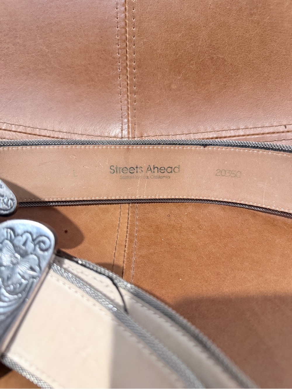 Streets Ahead Big Buckle Cream Western Silver Mesh Trim Leather Belt L - Picture 2 of 9